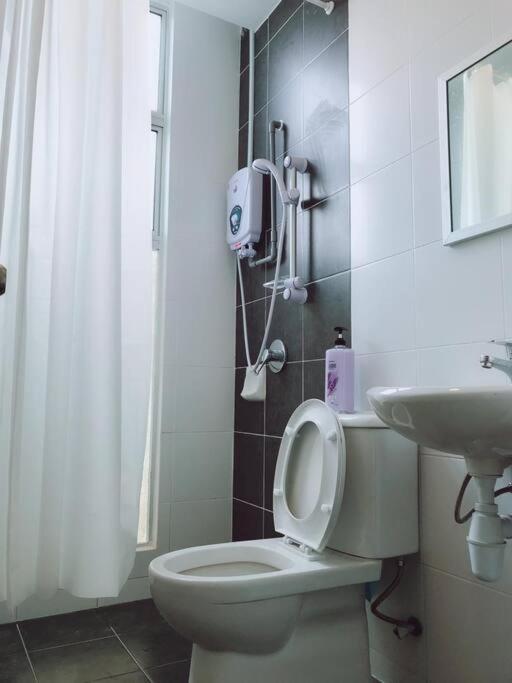 W3Warmstay@Goldenhills/3Rpenthouse/Wifi/Pasarmalam/2Carpark Бринчанг Екстериор снимка