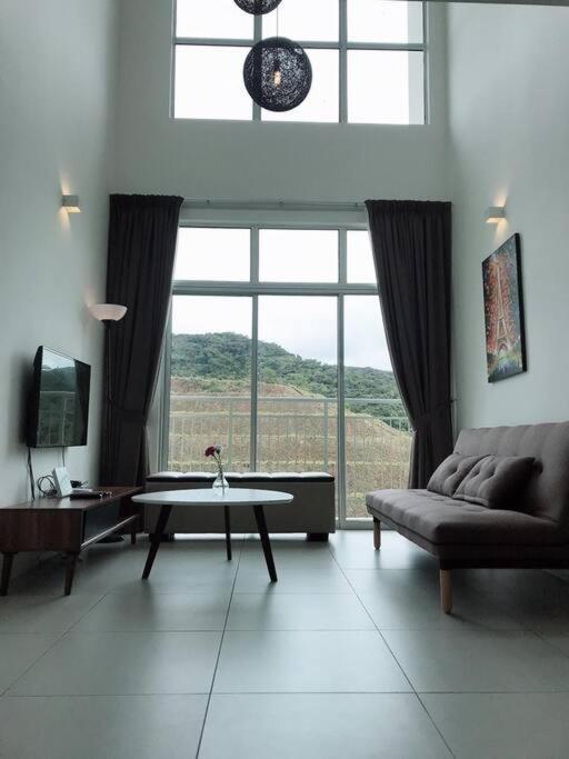 W3Warmstay@Goldenhills/3Rpenthouse/Wifi/Pasarmalam/2Carpark Бринчанг Екстериор снимка